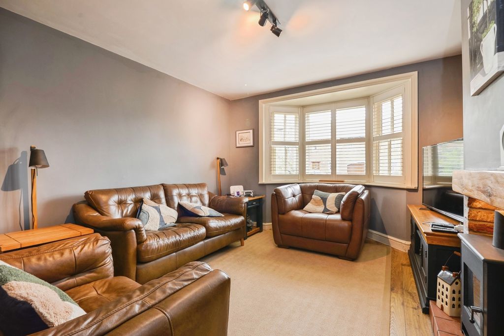 Property photo 2 of 13 Pbox-Img.Jpg