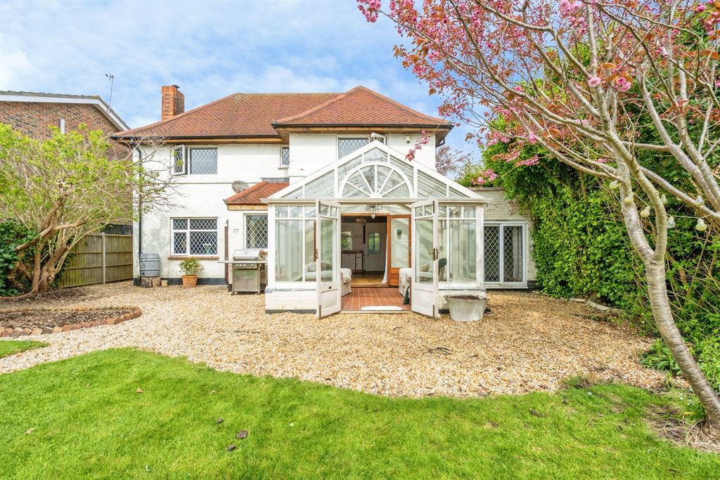 Property photo 3 of 19