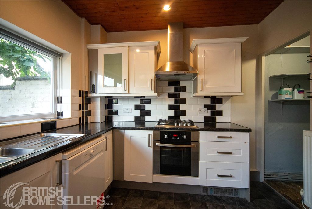 Property photo 3 of 18 Picture No. 09