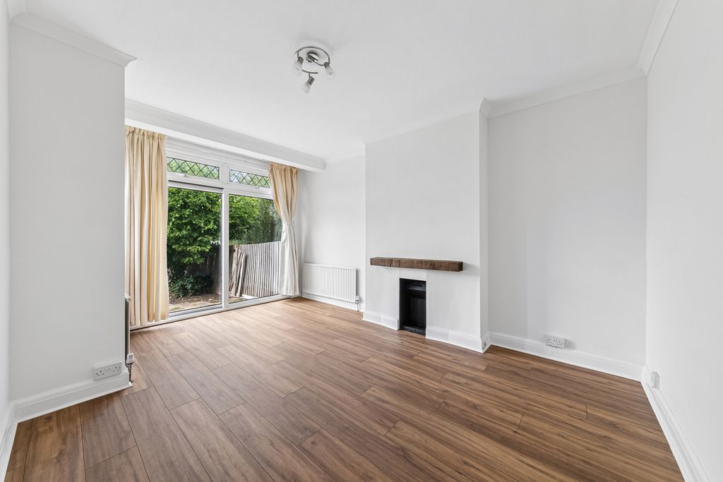 Property photo 2 of 16 Picture No. 05