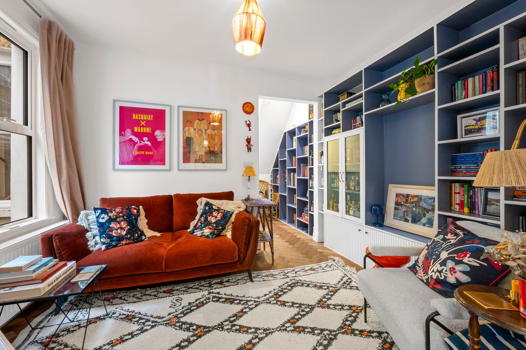 Property photo 1 of 9