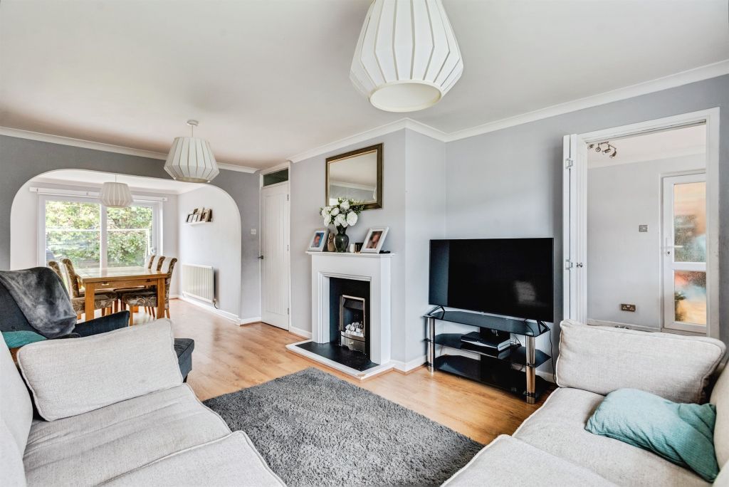 Property photo 2 of 16