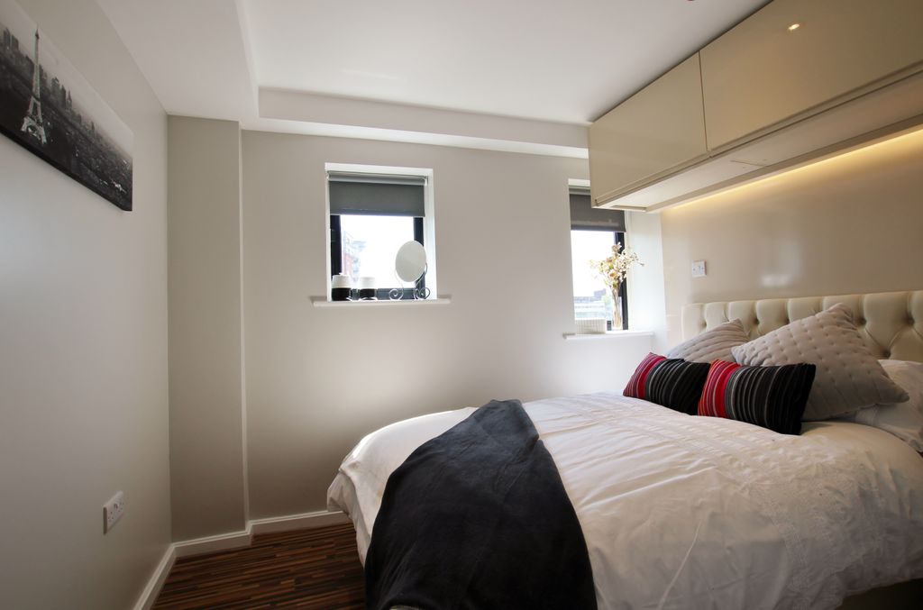 Property photo 2 of 6