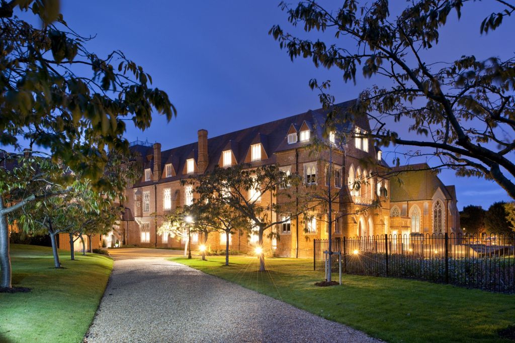 Property photo 1 of 18 860-Hr-1.Jpg