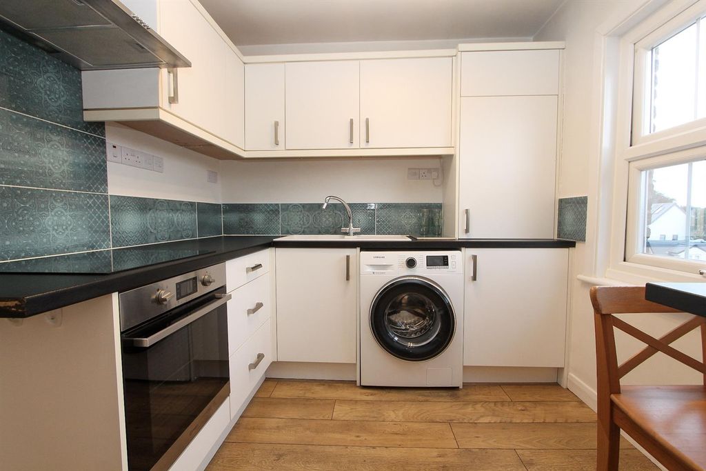Property photo 3 of 14 Img_0055.Jpg