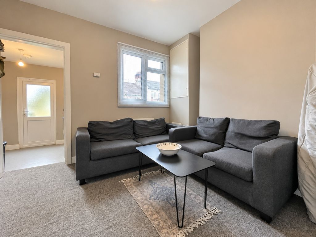Property photo 1 of 9 4623060