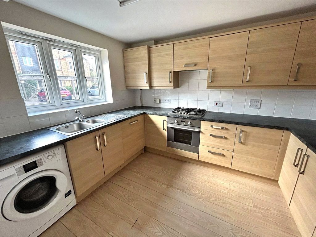 Property photo 2 of 17 Picture No. 06