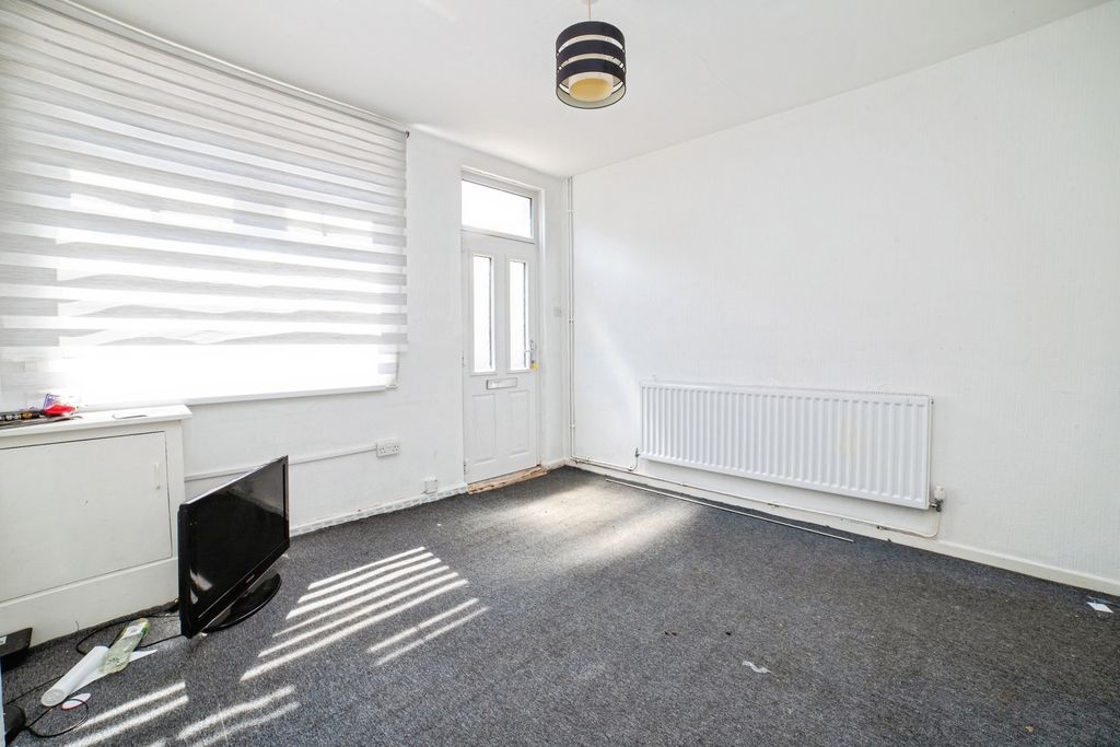 Property photo 2 of 15 Pbox-Img.Jpg