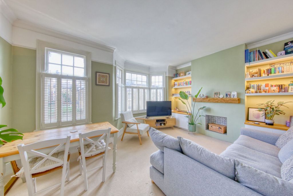 Property photo 3 of 9 Photo 3