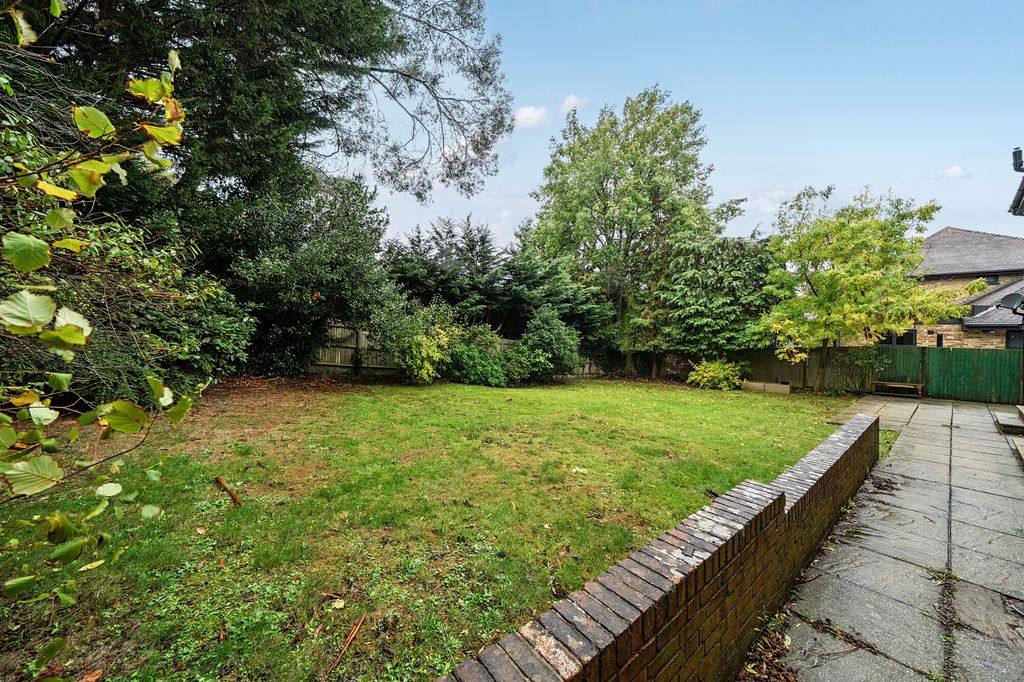Property photo 3 of 15