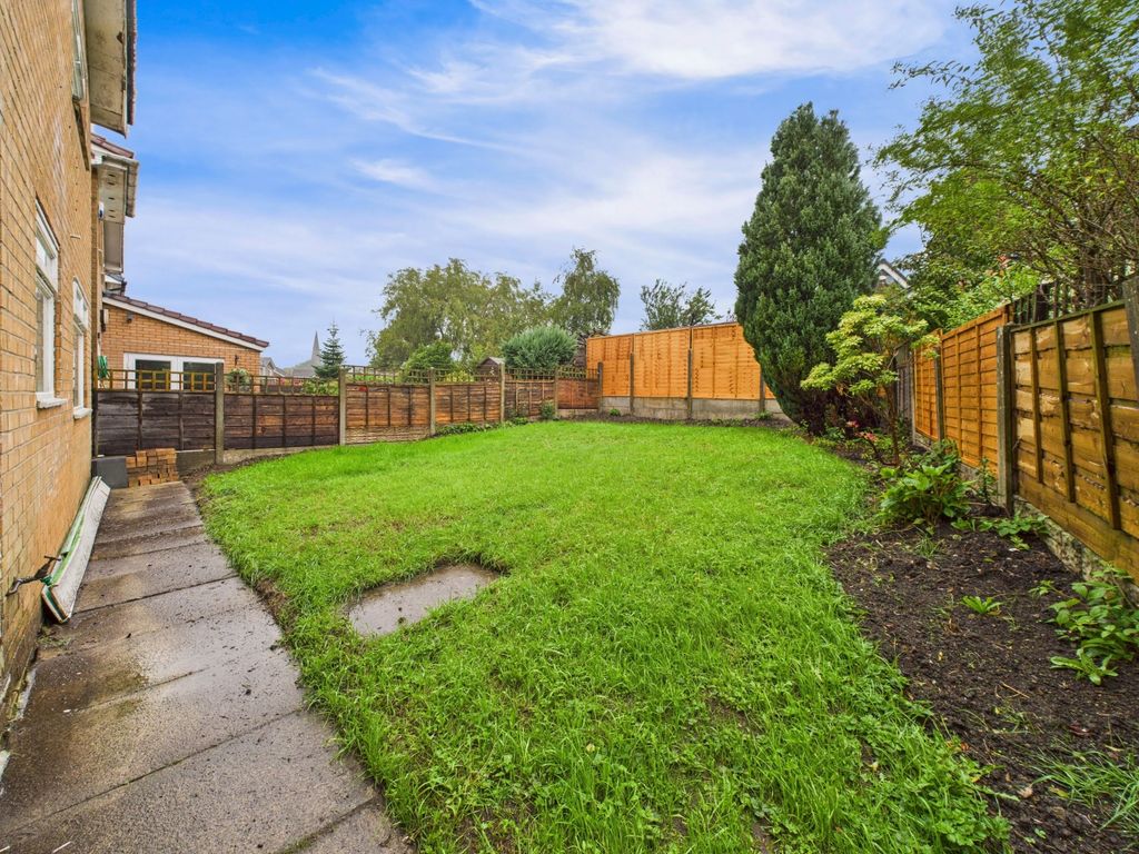 Property photo 3 of 15 Cam02093G0-Pr0055-Still018