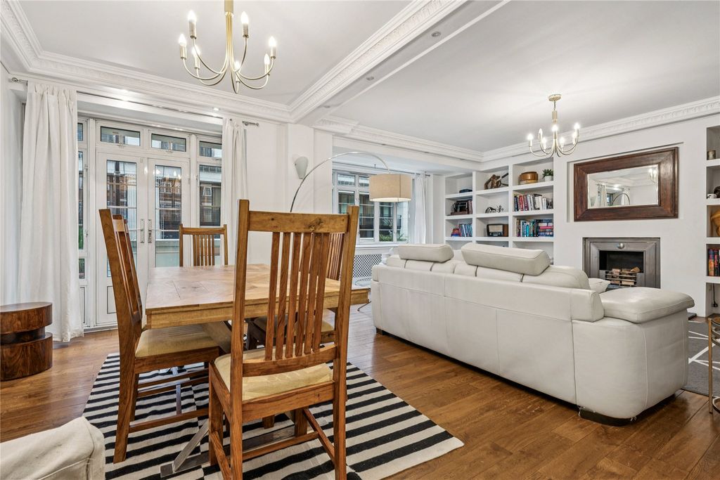 Property photo 3 of 16 Picture No. 06