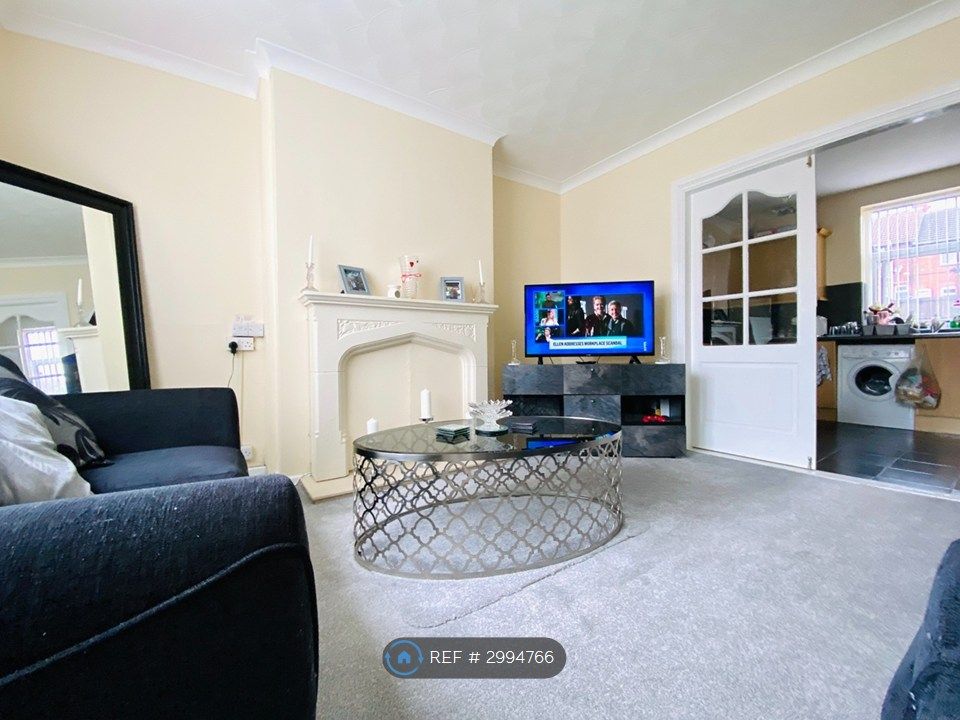 Property photo 2 of 8