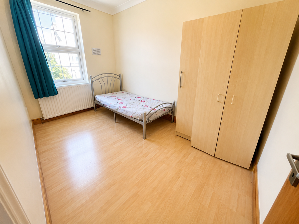 Property photo 3 of 4