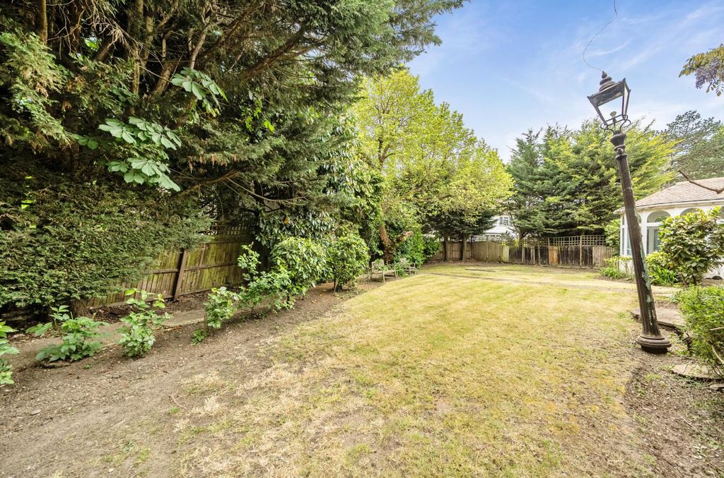 Additional image 10 of 4 bed detached house for saleCavendish Drive, Edgware HA8