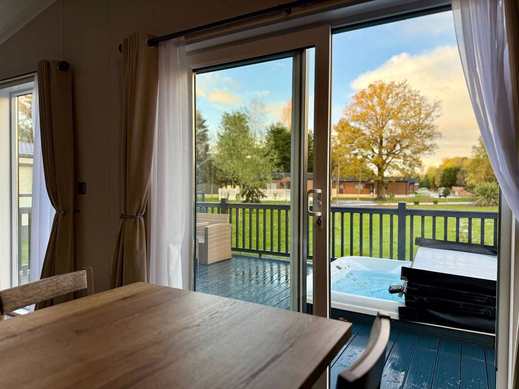 Property photo 3 of 18