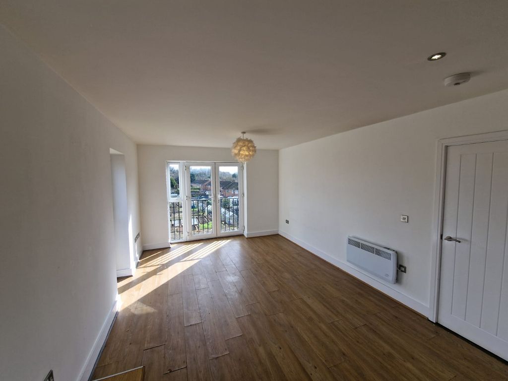 Property photo 2 of 6