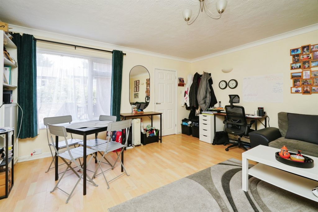 Additional image 6 of 2 bed maisonette for saleFleet Way, Didcot OX11