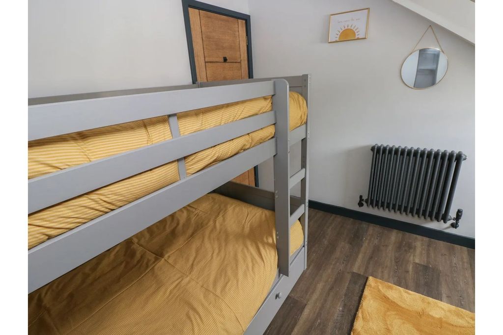 Additional image 38 of 3 bed flat for saleNarberth Road, Tenby SA70