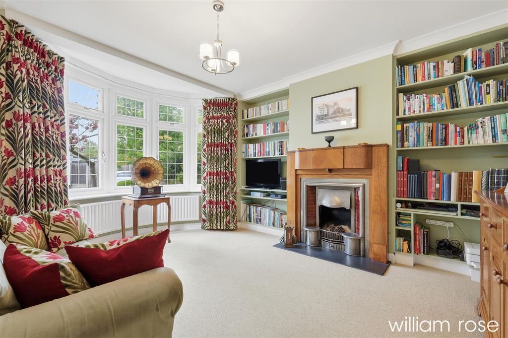 Property photo 3 of 23 20_Img_8130.Jpg