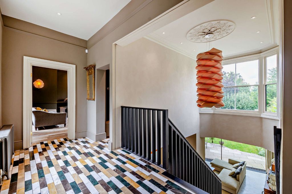 Additional image 5 of 6 bed semi-detached house for saleWallands Crescent, Lewes, East Sussex BN7