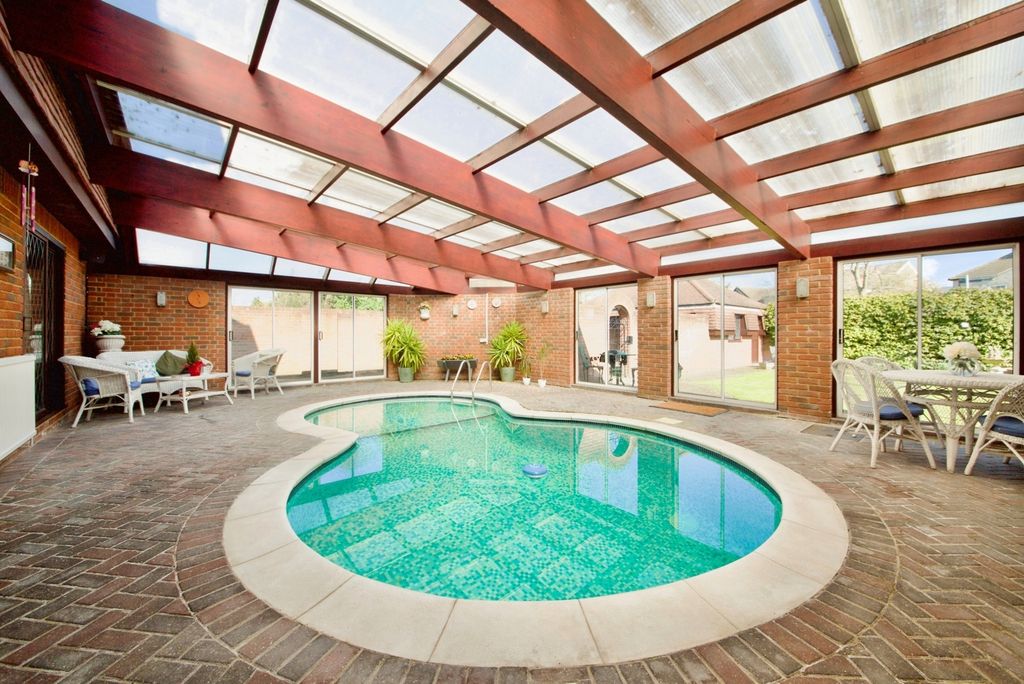 Property photo 2 of 24 Pbox-Img.Jpg