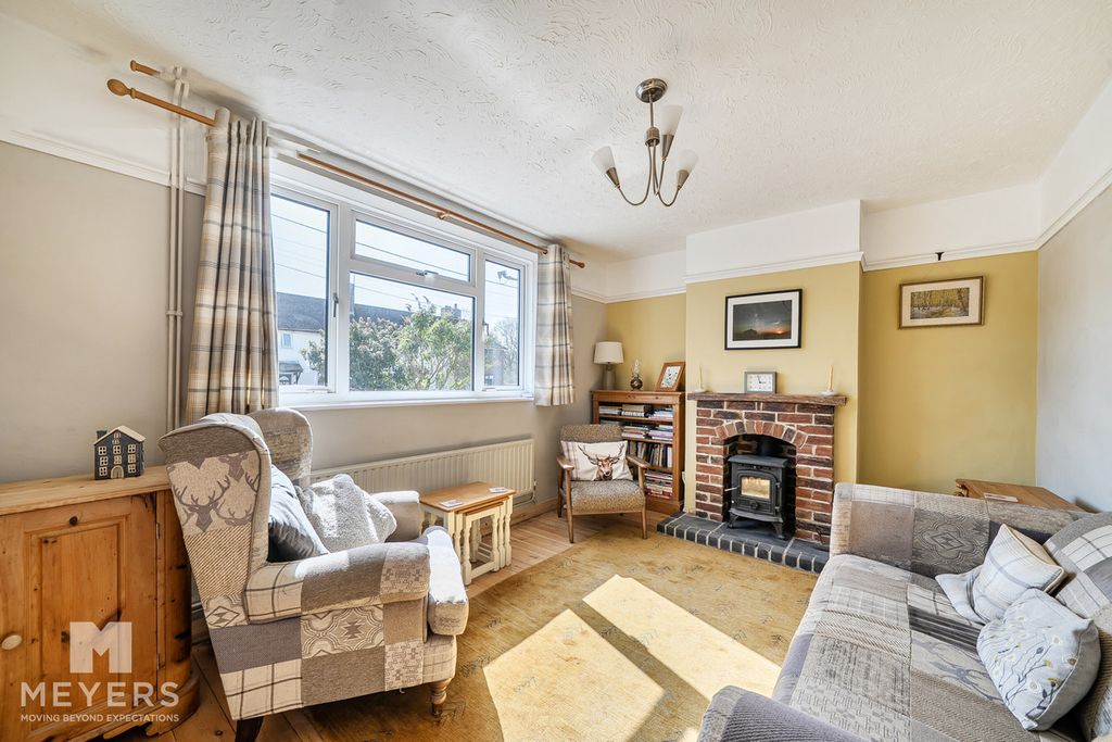 Property photo 2 of 22