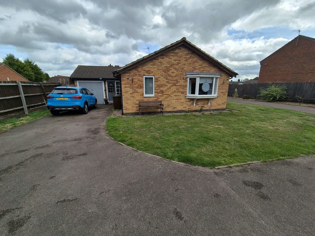 Property photo 1 of 13 Front