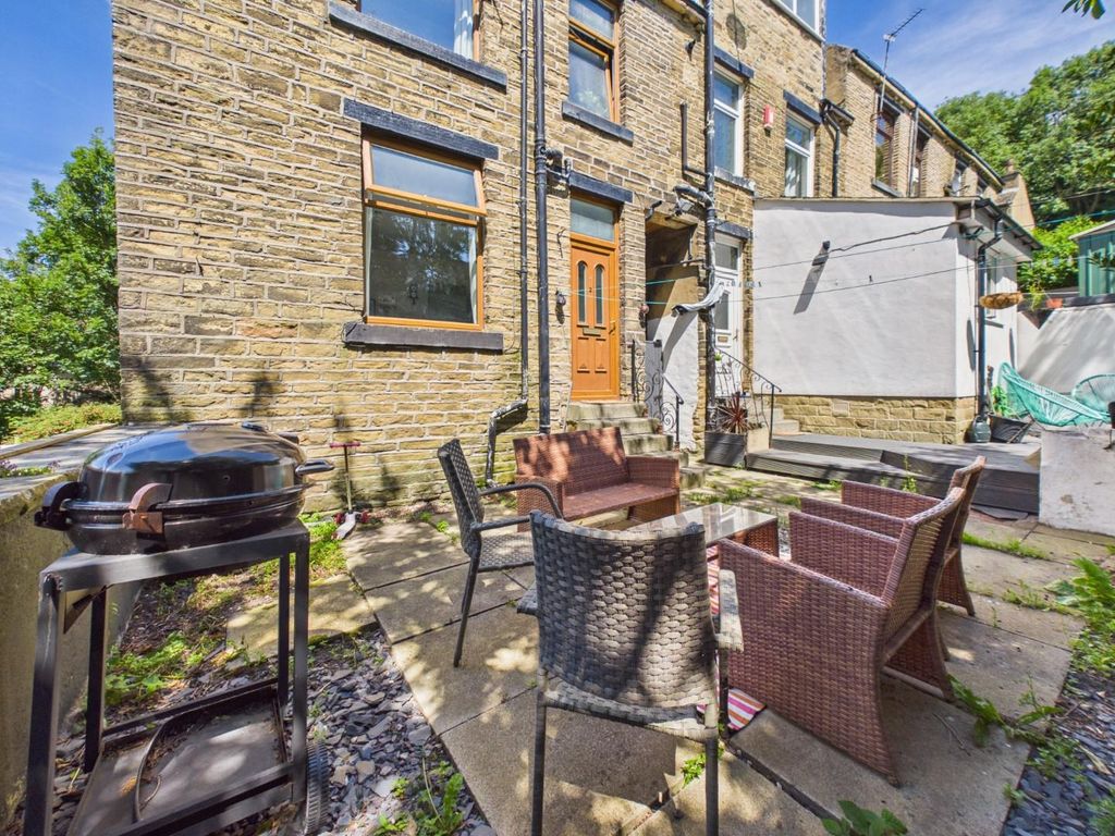 Property photo 1 of 15 Cam01268G0-Pr0487-Still015.Jpg