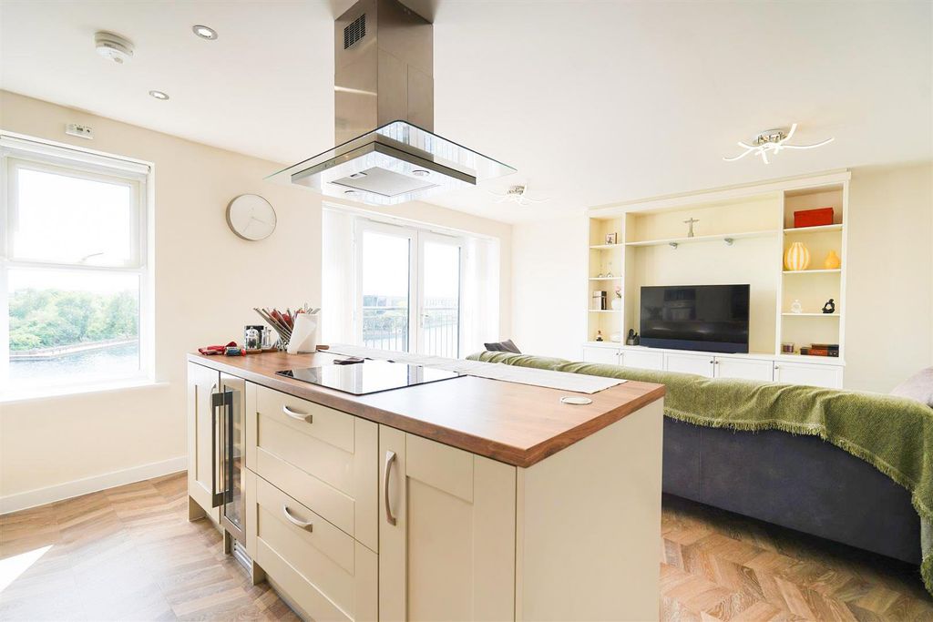 Property photo 3 of 19 Open Plan Lounge/ Dining / Kitchen