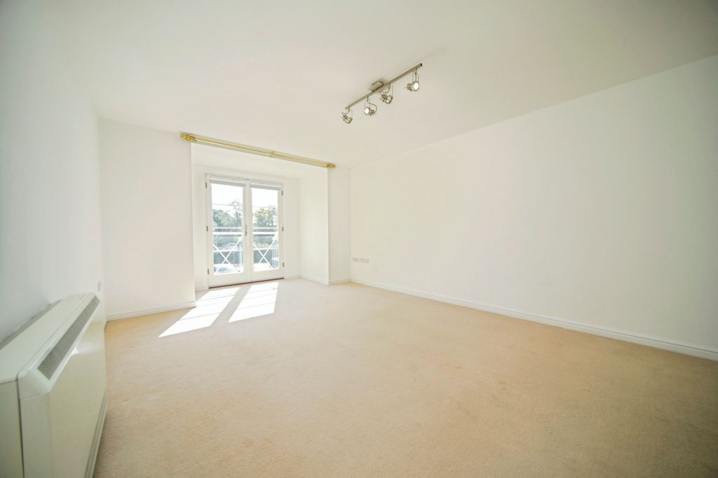 Property photo 2 of 14 Image 1