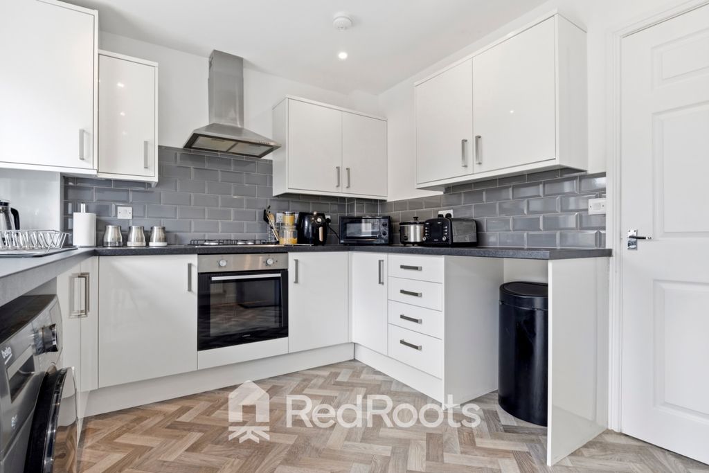 Property photo 3 of 22 5294544