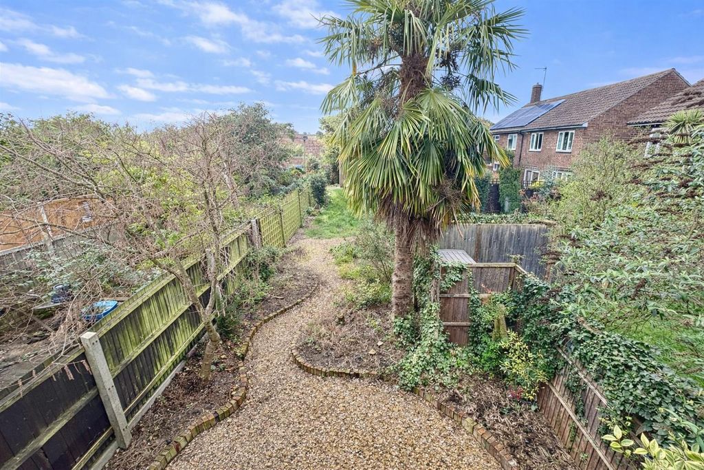 Property photo 3 of 18