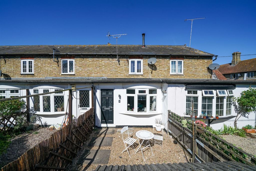 Property photo 1 of 13 2-Chapel-Lane-04746.Jpg