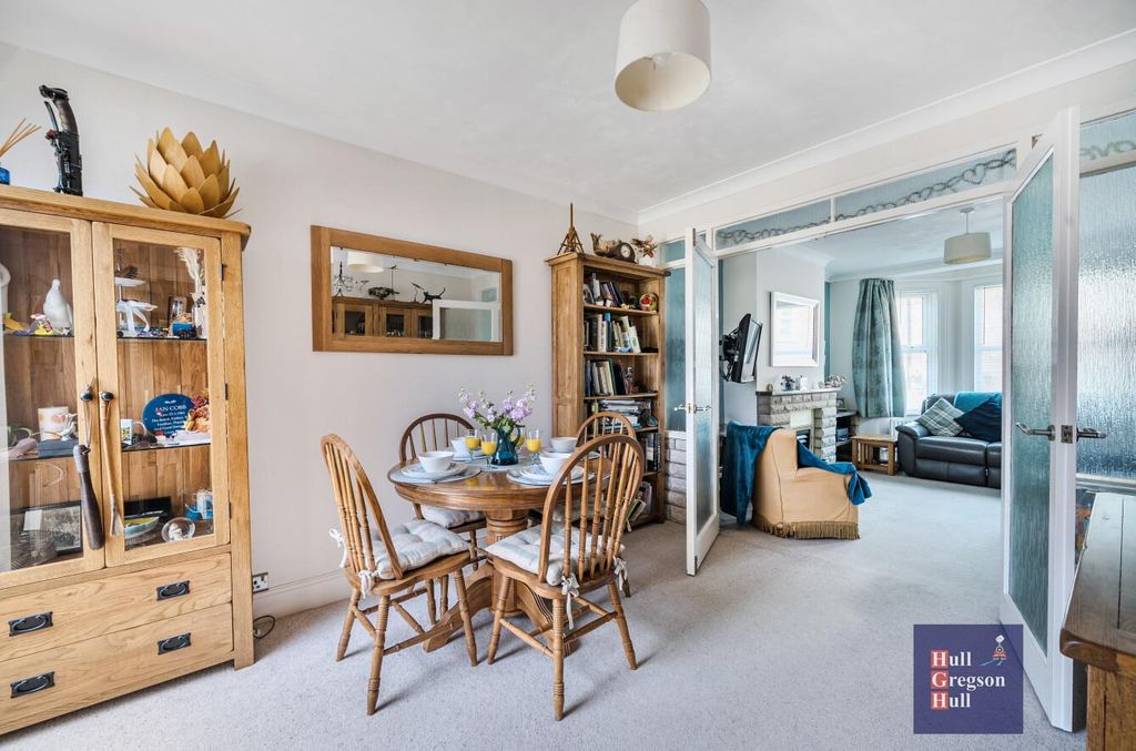 Property photo 2 of 26 9331d80d-Fd10-4B3c-A1cc-5068901260dc.Jpg