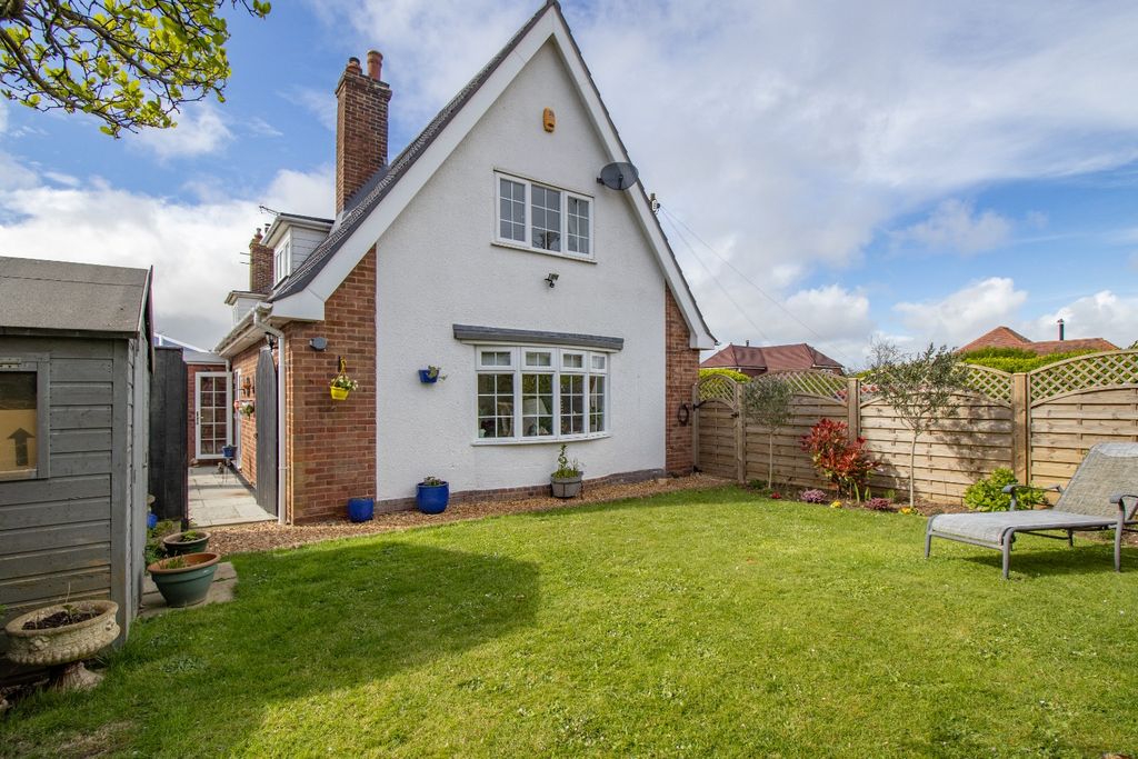 Property photo 3 of 20 3101057