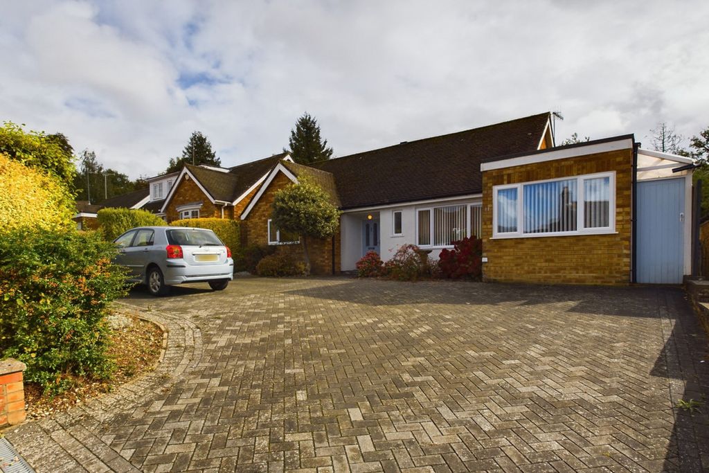 Property photo 1 of 21