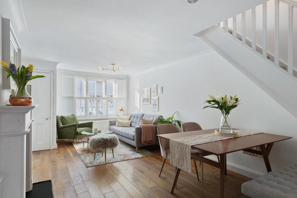 Property photo 2 of 11 4473952