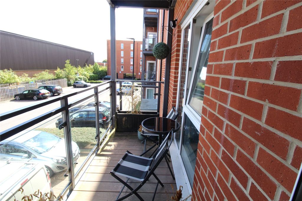Property photo 3 of 9 Picture No. 13