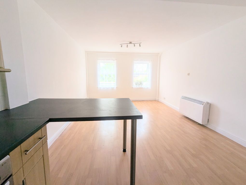 Property photo 3 of 9