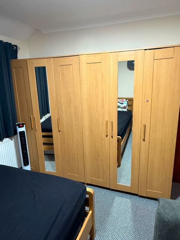 Property photo 2 of 3