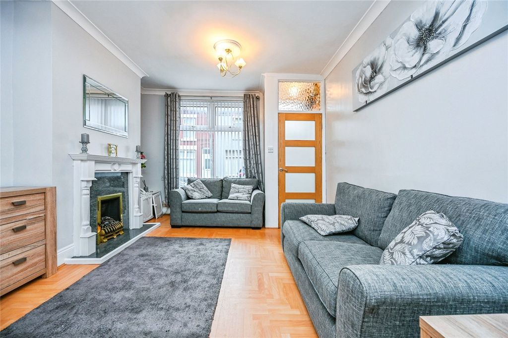 Property photo 3 of 14 Picture No. 02