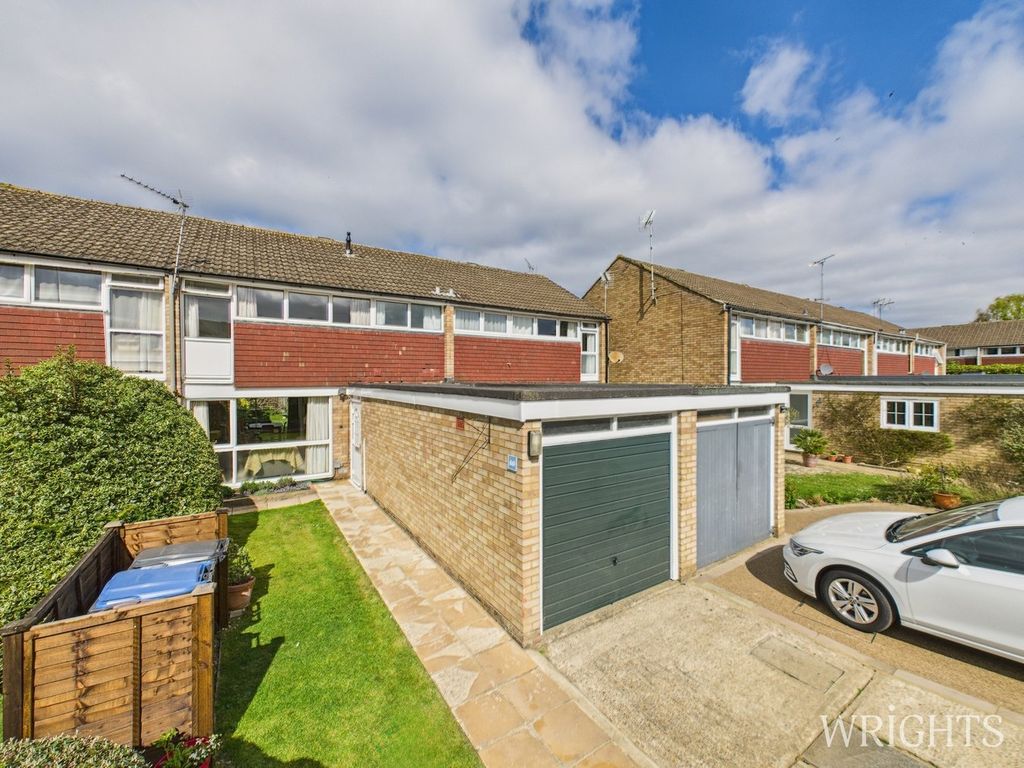 Property photo 1 of 30