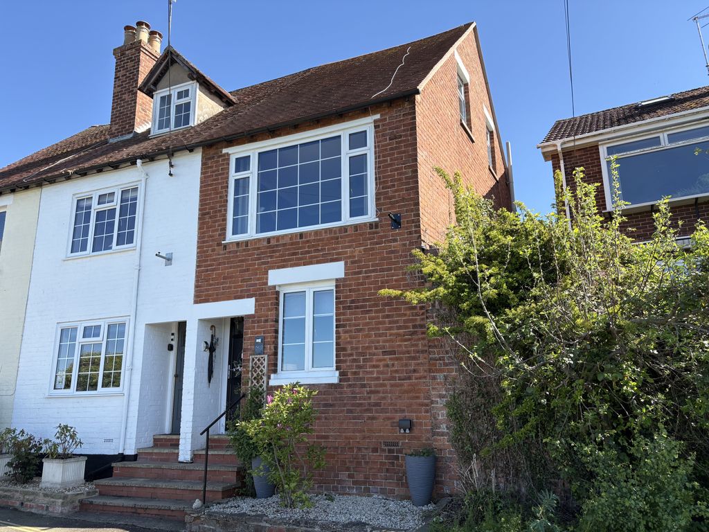 Property photo 1 of 21 3 Bedroom Semi Detached Cottage For Sale