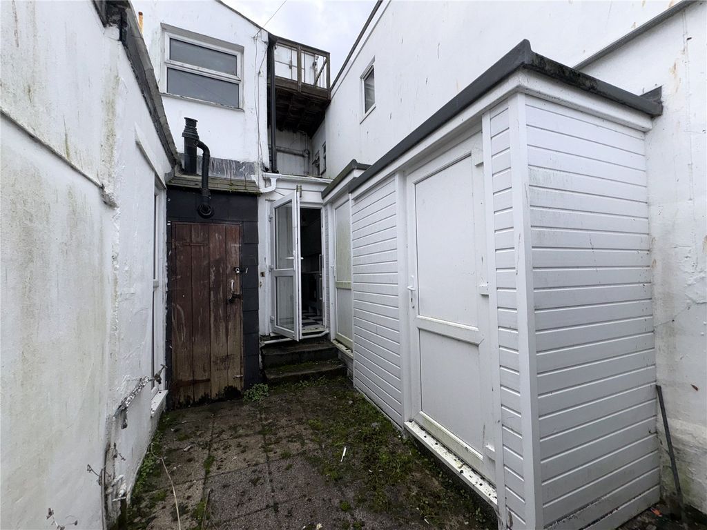 Property photo 3 of 16 Picture No. 04