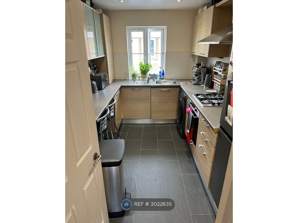 Property photo 1 of 16 Kitchen