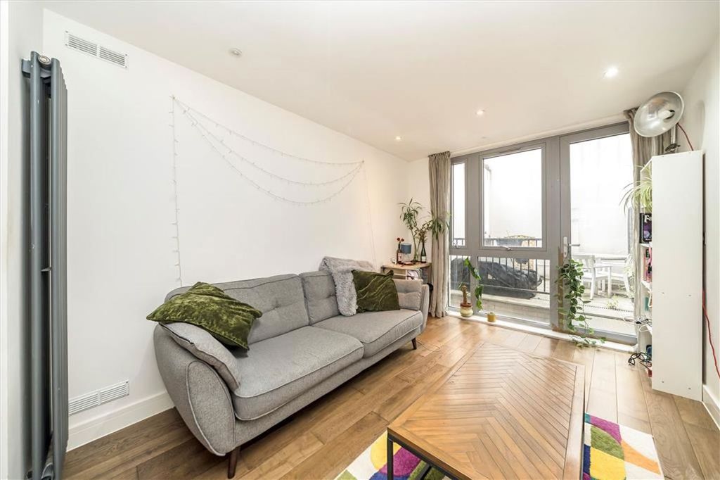 Property photo 2 of 6