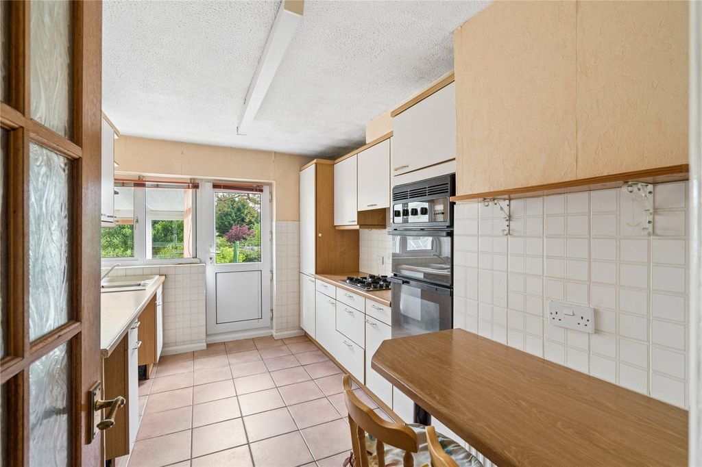 Property photo 3 of 22 Kitchen