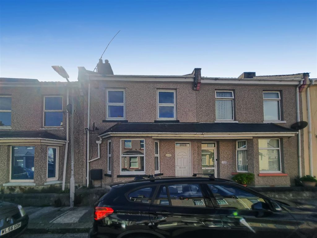 Property photo 1 of 13 80111.Jpg