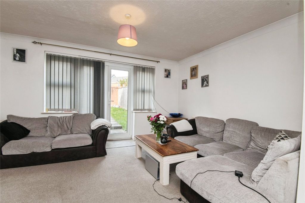 Property photo 2 of 18 Picture No. 04